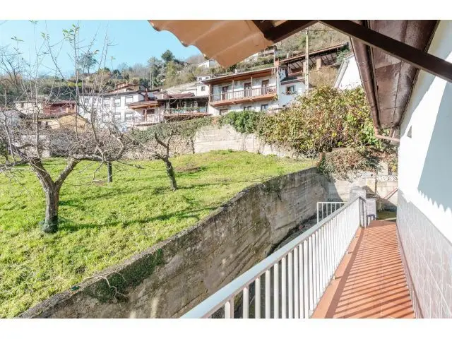 Casa Independiente en Boo 266m² Dos Viviendas