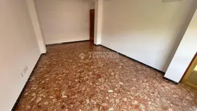 Piso en Venta Valdepe								ñas 112m2 3 Dorm 2 Baños Reformado