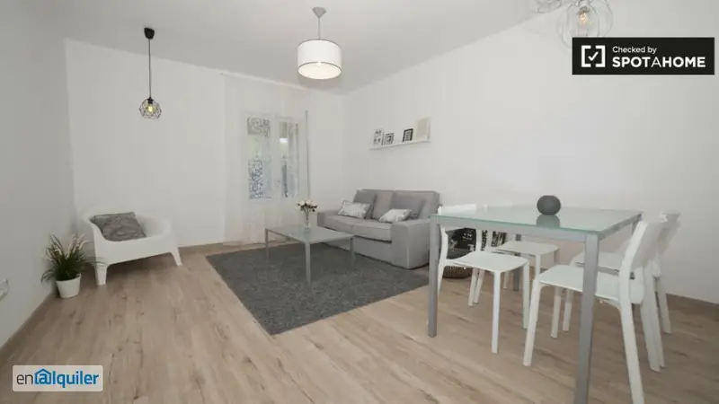 Apartamento 3 Dormitorios Balcón Triana Alquiler