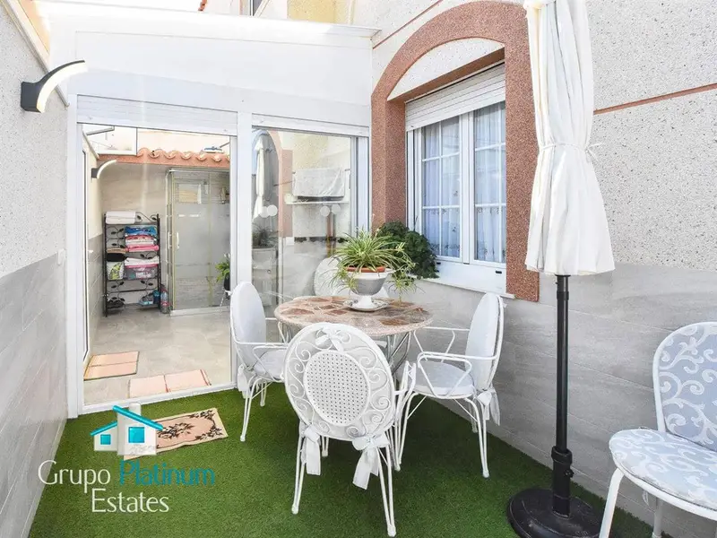 Chalet Adosado en San Juan de los Terreros
