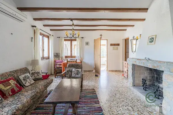 Villa en Alicante con Garaje y Cerca de la Playa
