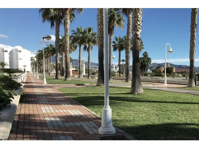 Piso Playa Granada Motril 3 Dormitorios 2 Garajes Terraza
