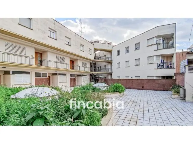 Piso en venta en el centro de Santa Coloma de Farners 3 habitaciones
