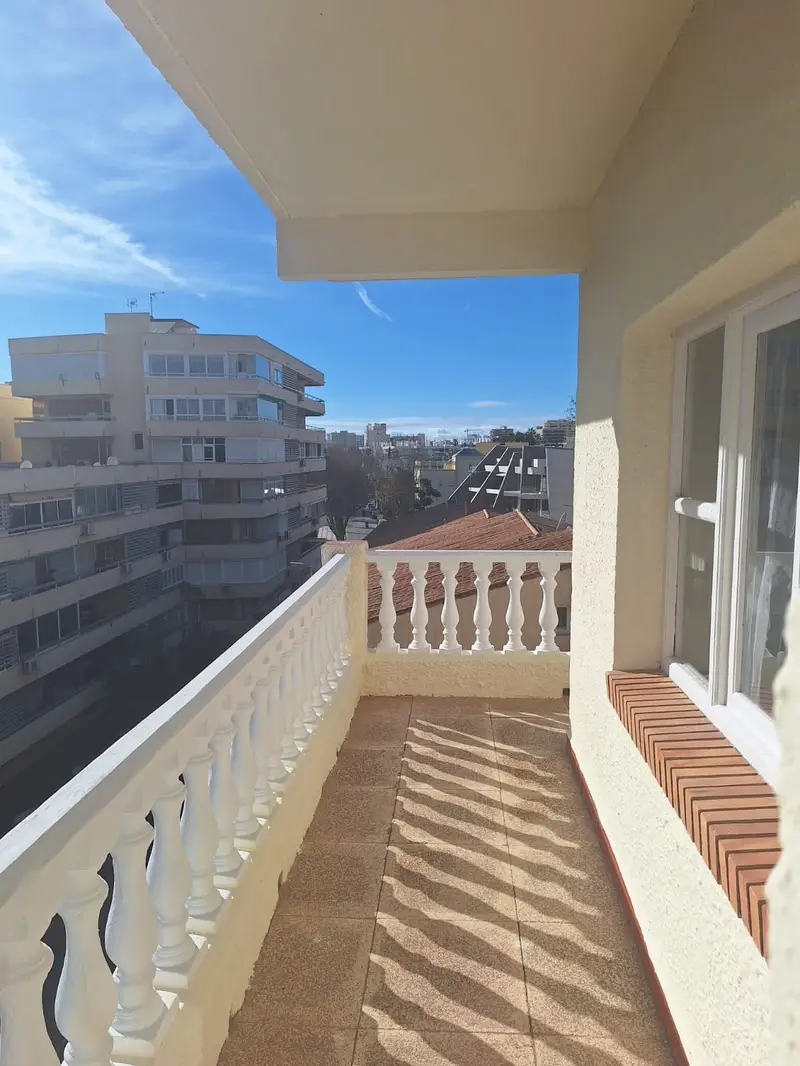 Estudio en Venta La Carihuela Segunda Linea de Playa