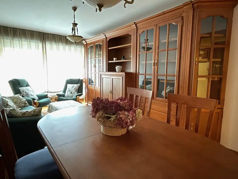 Piso en Venta en Ponferrada 4 Dormitorios 2 Baños Garaje Trastero
