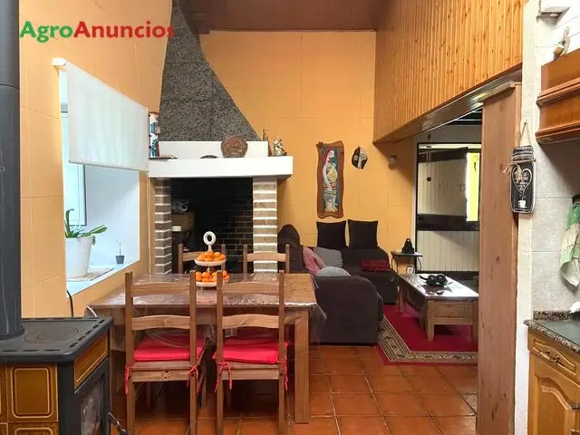 Venta  de Finca con casa de piedra en A Coruña