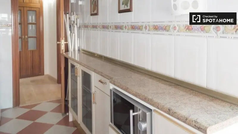 Apartamento en Madrid 5 dormitorios 2 baños Spotahome