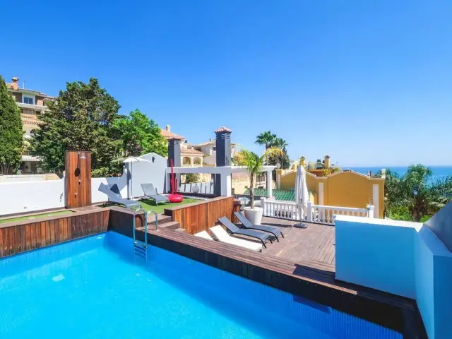 Casa Villa 4 Dormitorios Málaga Centro Piscina Jardín Familia
