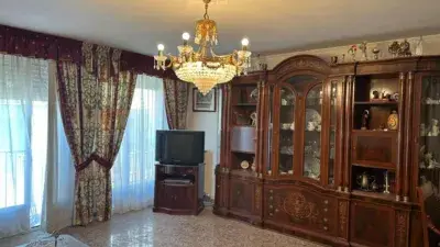 Piso en venta en Calle de Benjamín Jarnes