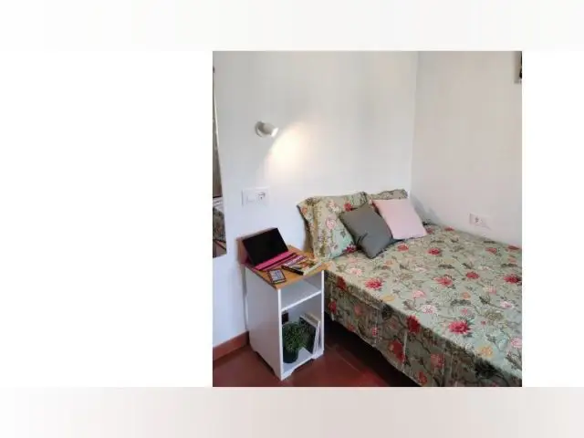 Habitacion en piso de 4 dormitorios en Barcelona