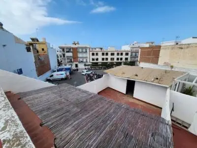 Casa de Pueblo en Nerja para Reformar 376m²