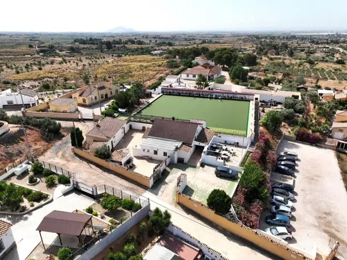 Finca 4 Dormitorios con Bolera y Negocio Murcia