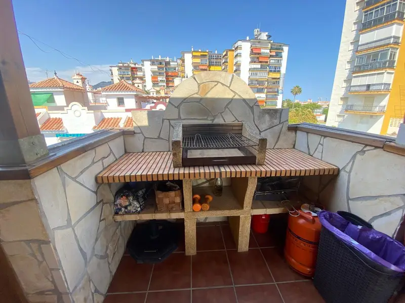 Adosado 4 Dormitorios Las Lagunas Jacuzzi Barbacoa