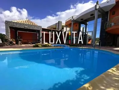 Villa de Lujo en El Madro
										ñal Tenerife Sur