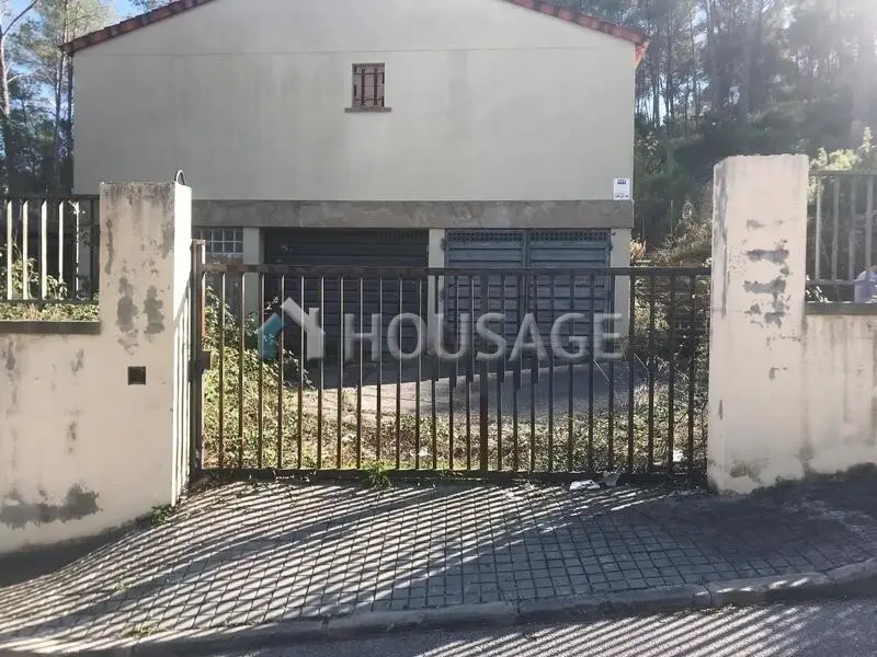 Casa en venta en Olivella 4 habitaciones 2 baños