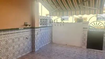 Casa Adosada en Alhaurin de la Torre 3 Habitaciones 2 Baños Garaje