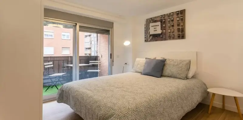 Apartamento 3 dormitorios 2 ba	nos en Barcelona