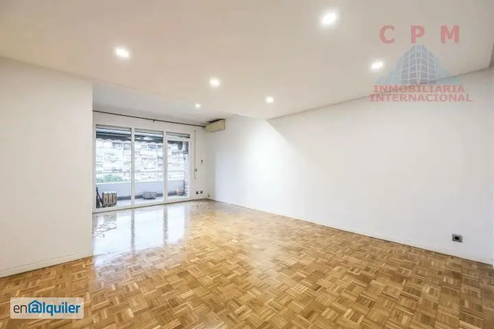Piso de Lujo en Madrid con Terraza y Garaje Cerca de Chamartín
