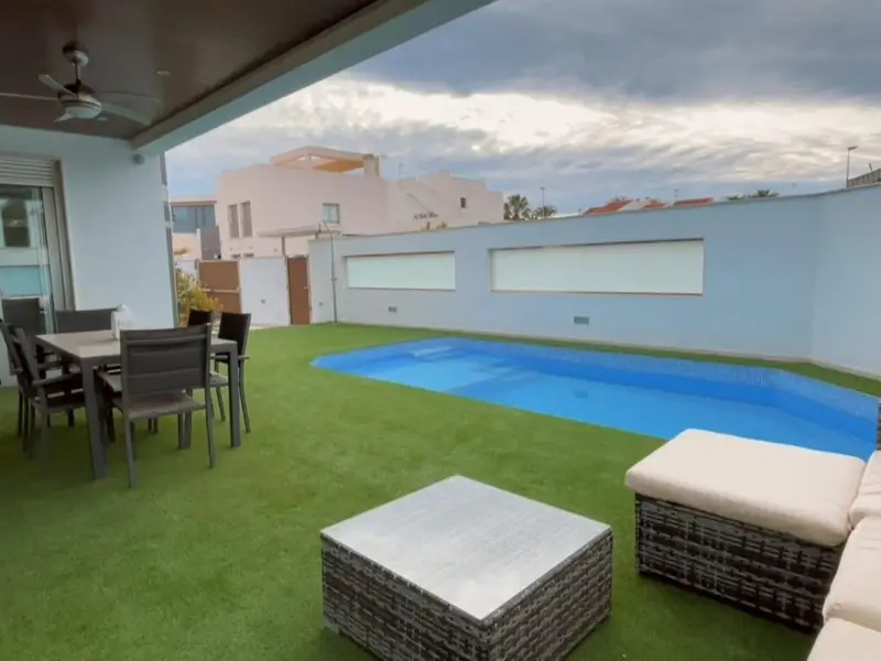 Piso en Orihuela Costa 3 Dormitorios Piscina Privada