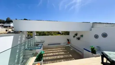 Casa Adosada en San Enrique Guadiaro 4 Dormitorios Piscina Privada