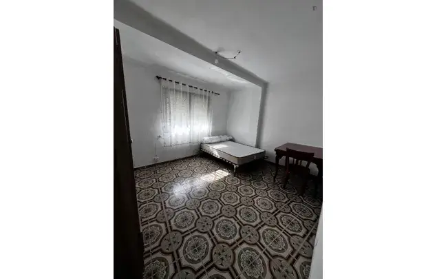 Apartamento 5 Dormitorios Tarragona Estudiantes Trabajadores