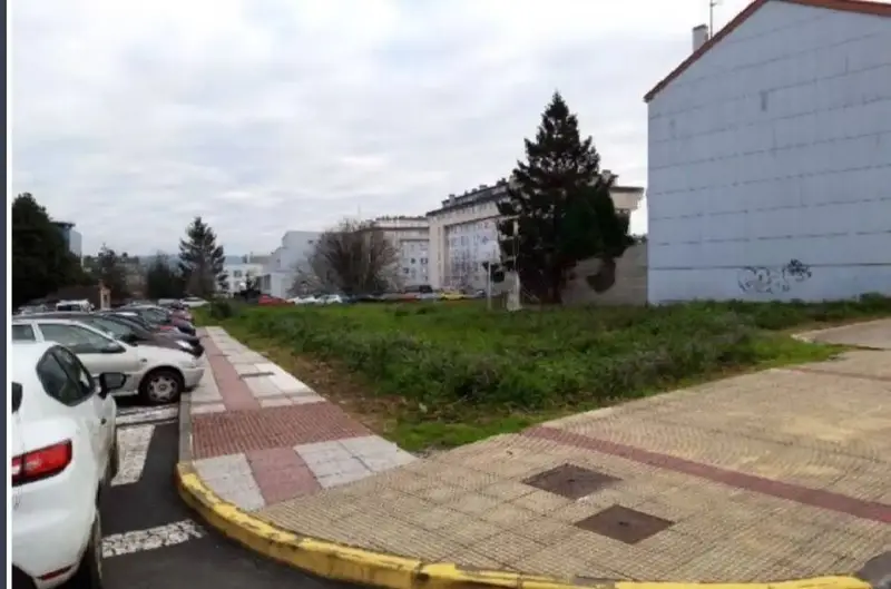 Venta Solar Naron 8730m2 Avda Souto Vizoso