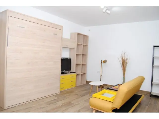 Apartamento Centrico Seminuevo Amplio con Parking y Trastero