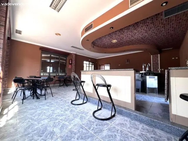 CHALET MAS NEGOCIO DE HOSTELERÍA ZONA DON BENITO Don Benito