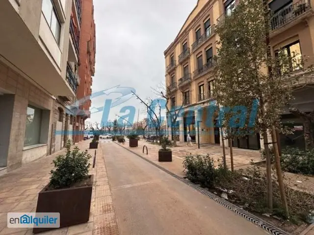 Piso en alquiler centro Tortosa con parking 4 habitaciones