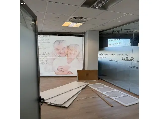 Local Comercial en Alquiler A Coru	 na