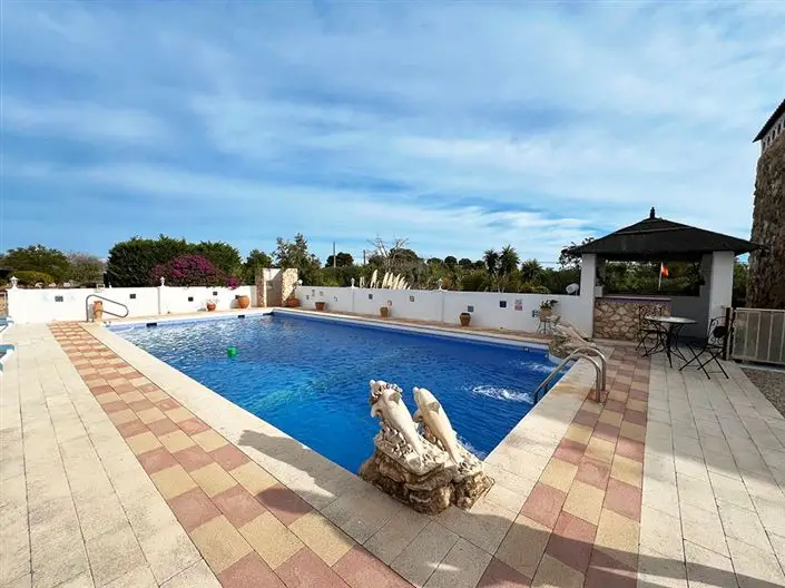Villa 6 Dormitorios Monserrat Piscina Jardin Apartamento