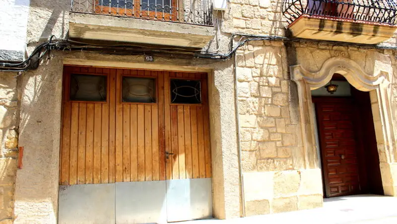 Casa 3 Plantas Maella Centro Historico 90m2 Garaje Sótano
