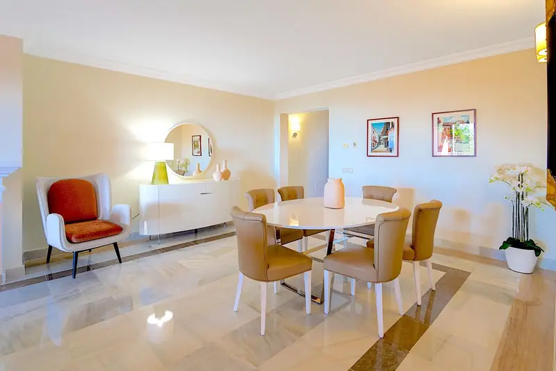 Apartamento 3 Dormitorios Monte Halcones Vistas al Mar Lujo