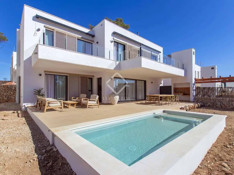 Chalet en Venta en Menorca  -  Residencial de Lujo