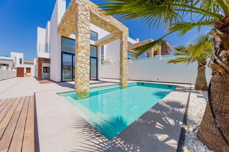 Villa de Lujo 4 Dormitorios Torrevieja