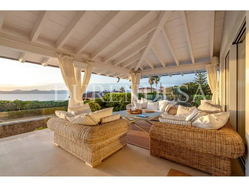 Chalet en Venta Bahia Azul Mallorca Lujo Vistas Mar Piscina Jardin