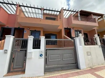 Adosado Reformado en Adeje 4 Dorm 3 Baños Terraza Garaje
