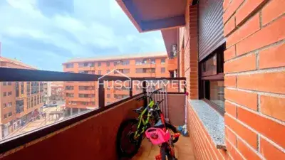 Piso en Venta en Vila real 4 Dormitorios 2 Baños Zona Piscinas