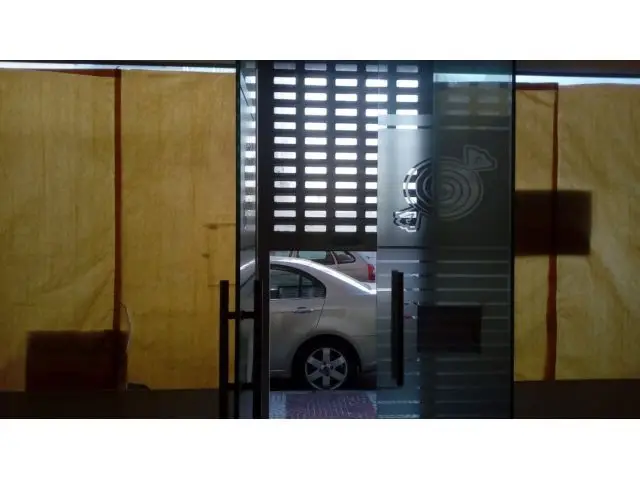 Local Comercial 70m2 El Parador Escaparate Aire Acondicionado