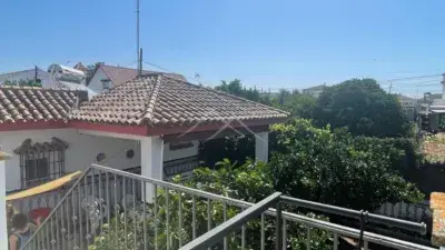Chalet en venta en Camino Viejo de Rota 4 dormitorios 2 baños