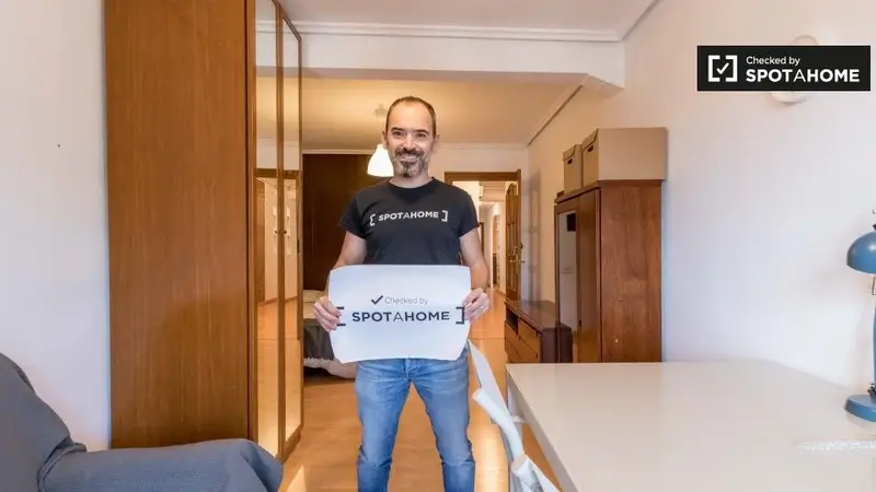 Apartamento 3 dormitorios 1 ba
C3B1o Valencia Spotahome