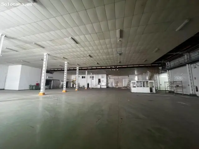 Nave Industrial en Alquiler Alicante 2060m2