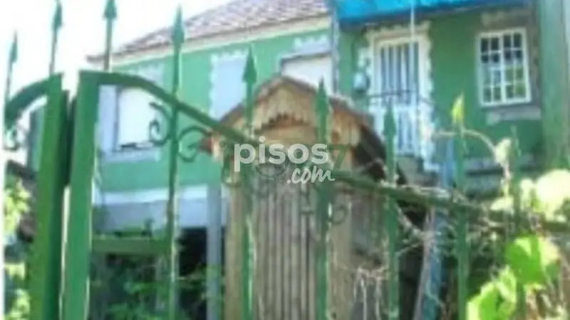 Casa Rustica en Venta cerca de Leiro