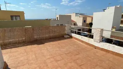 Casa en Alquiler Cerca de la Playa Tres Dormitorios Dos Baños