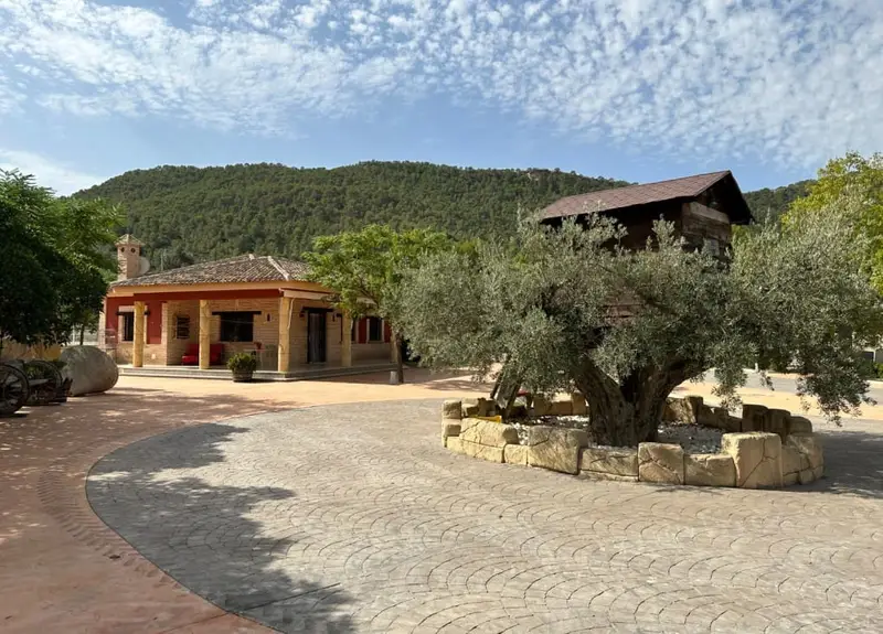 Finca Rural en Ojós Murcia con Piscina y Gran Jardín