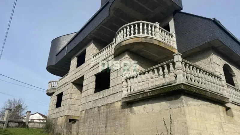 Chalet en Venta Cartelle Casa de Piedra con Finca