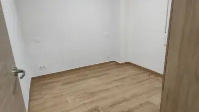 Piso en alquiler en Calle de Lima