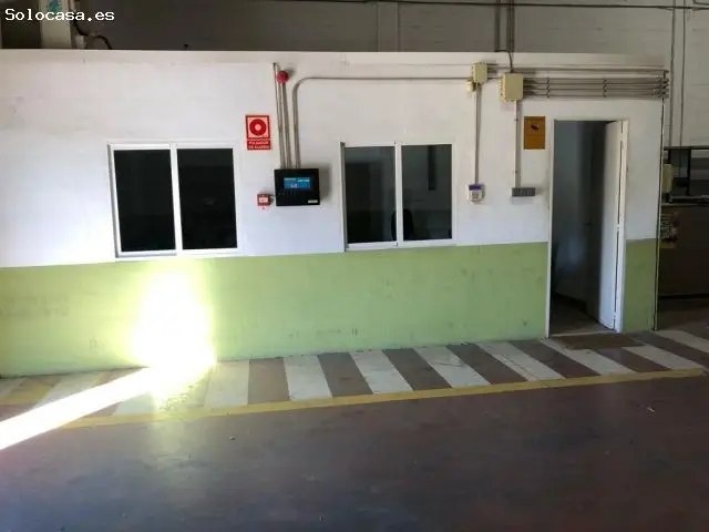 Nave Industrial en Venta El Ejido 420m2