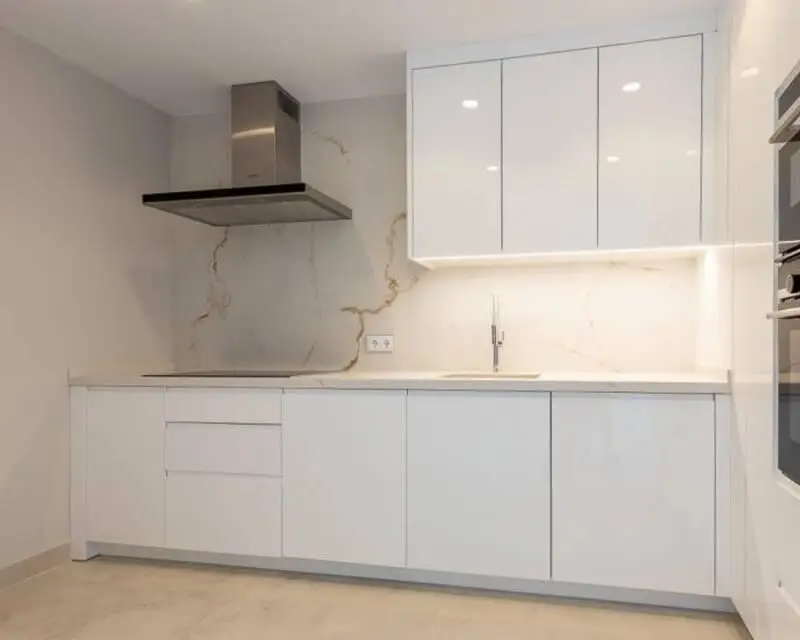 Apartamento Dúplex de Lujo en Benidorm con Vistas al Mar