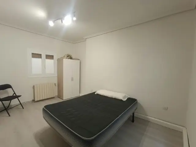 Habitacion Alquiler Pamplona Estudiantes Profesionales